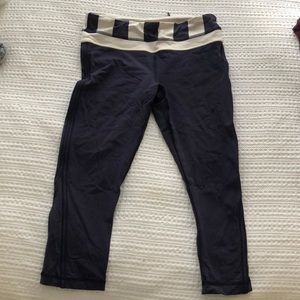 Cropped Lululemon workout pants